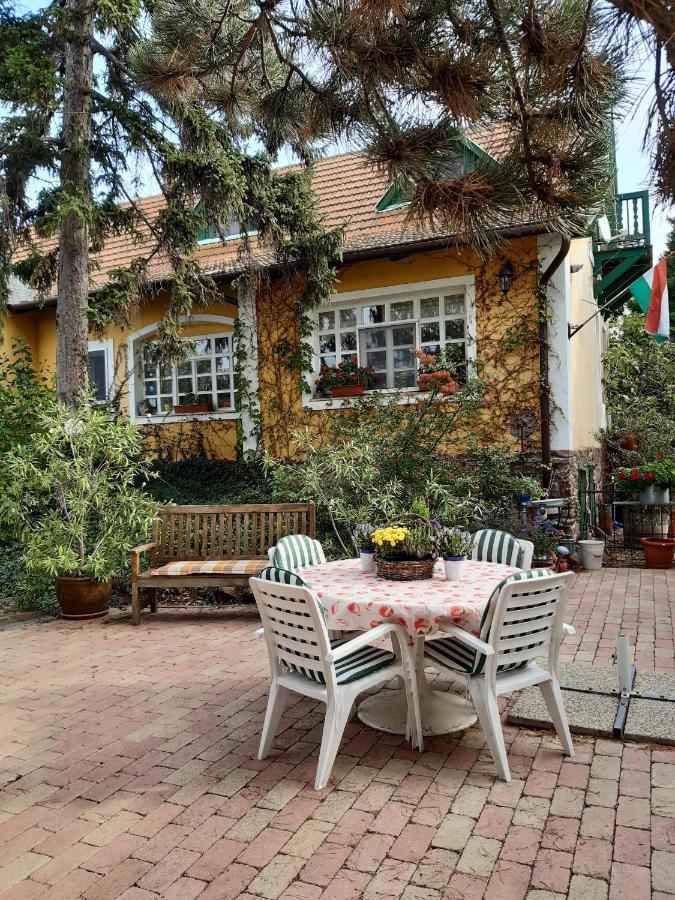 Villa-Magdi Vendeghaz Révfülöp Eksteriør billede